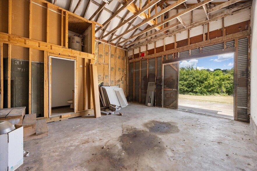 More Photos Of 301 S Main, Meridian Industrial For Sale