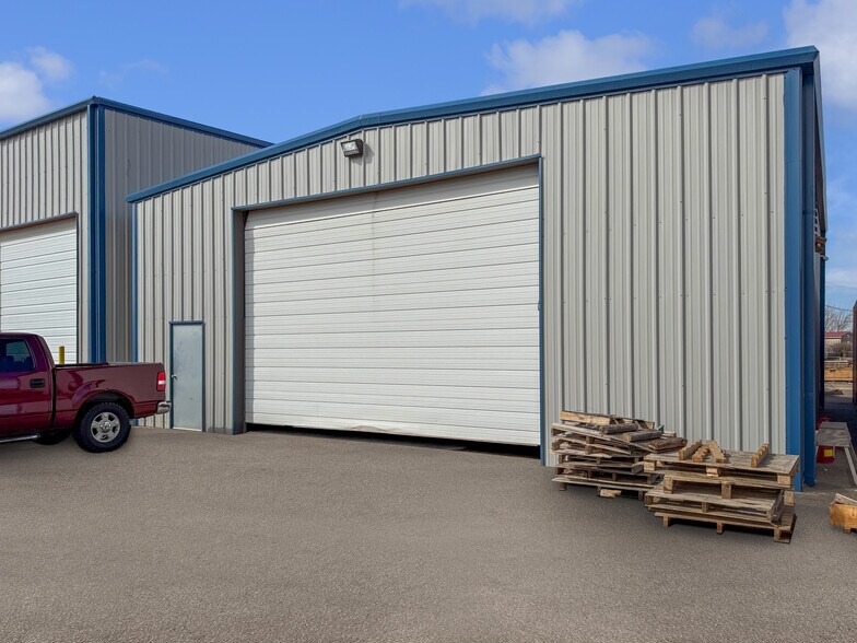 More Photos Of 7710 W Highway 80, Midland Office For Sale