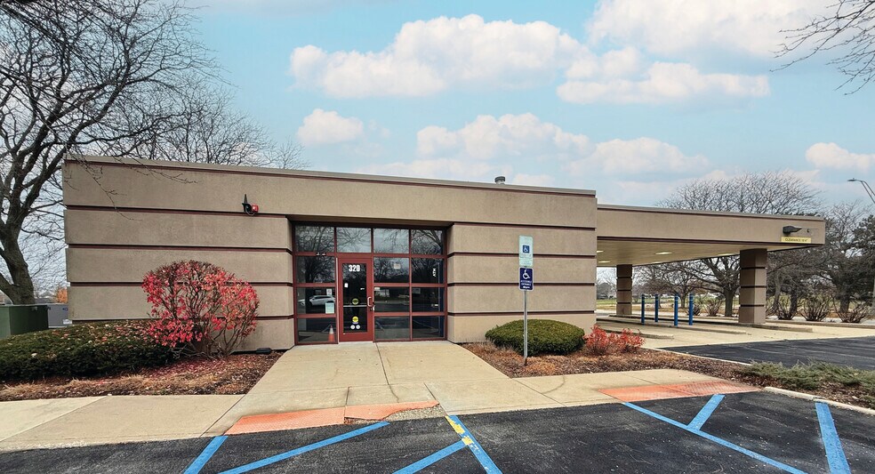 Primary Photo Of 320 W Diehl Rd, Naperville Bank For Sale