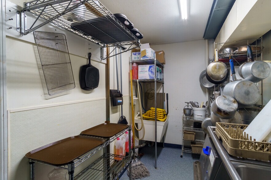 More Photos Of 181 W State St, Granby Storefront Retail Residential For Sale