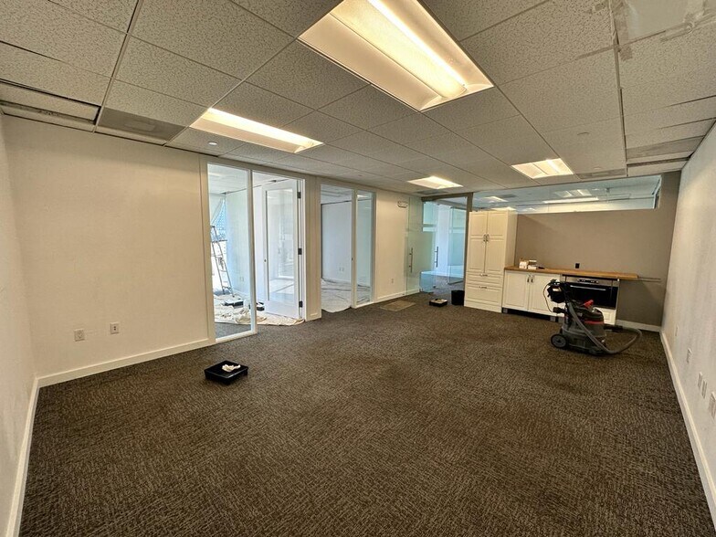 More Photos Of 150 SE 2nd Ave, Miami Coworking Space