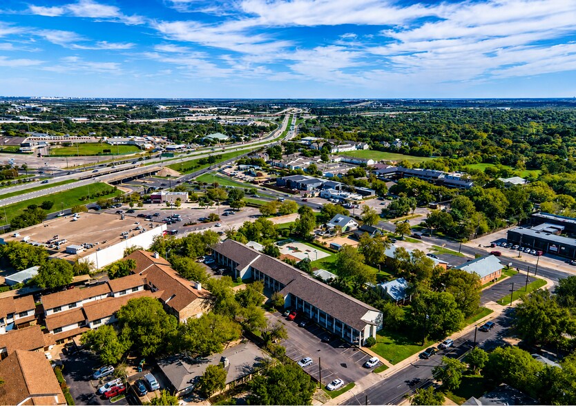 More Photos Of 1614 Wheless Ln, Austin Apartments For Sale