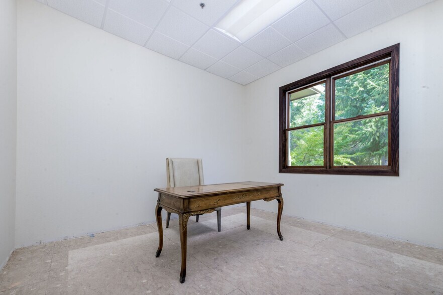 More Photos Of 351-356 Providence Mine Rd, Nevada City Medical For Lease