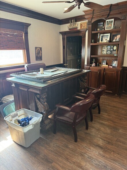 More Photos Of 9 Degnon Blvd, Bay Shore Office For Sale