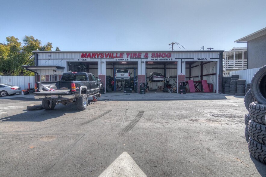 Primary Photo Of 310 9th St, Marysville Auto Repair For Sale