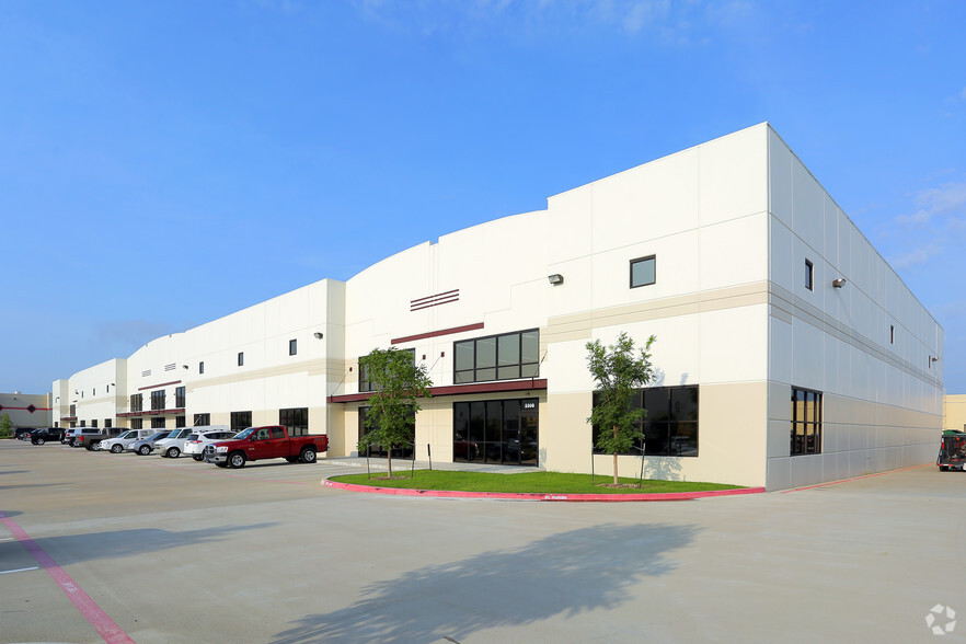 Primary Photo Of 2300-2308 N Sweet Gum Ave, Broken Arrow Warehouse For Lease