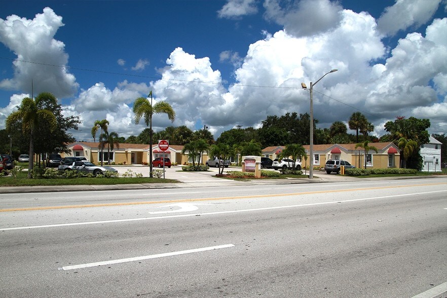 More Photos Of 531 S US Highway 1, Fort Pierce Office For Lease