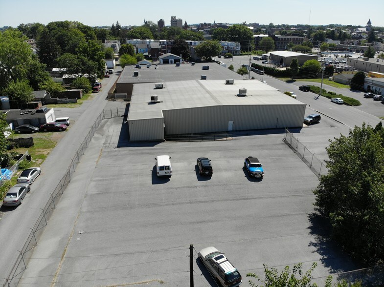 More Photos Of 1255 Bittner Blvd, Lebanon Warehouse For Sale