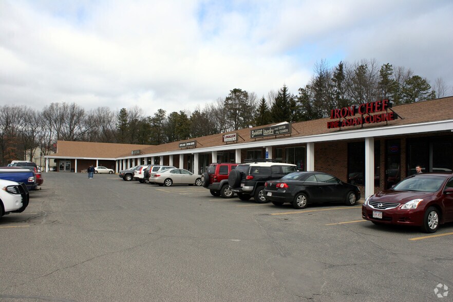 More Photos Of 901-945 Shaker Rd, Longmeadow Freestanding For Lease