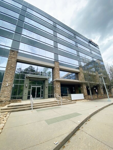 Primary Photo Of 1110 Sanctuary Pky, Alpharetta Office For Lease