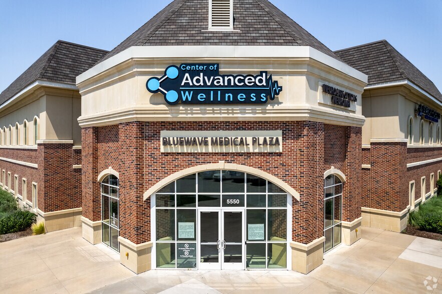 More Photos Of 5550 Warren Pky, Frisco Medical For Lease