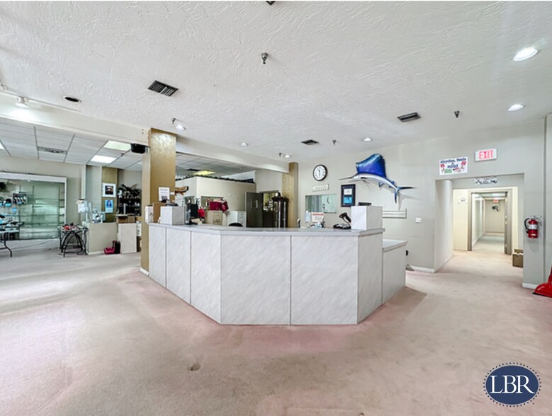 More Photos Of 912 E New Haven Ave, Melbourne Storefront For Sale