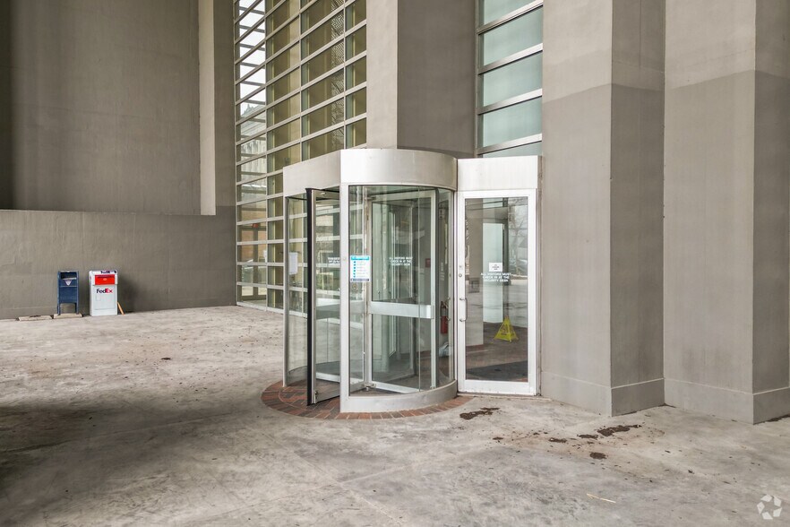 More Photos Of 110 E Wayne St, Fort Wayne Coworking Space