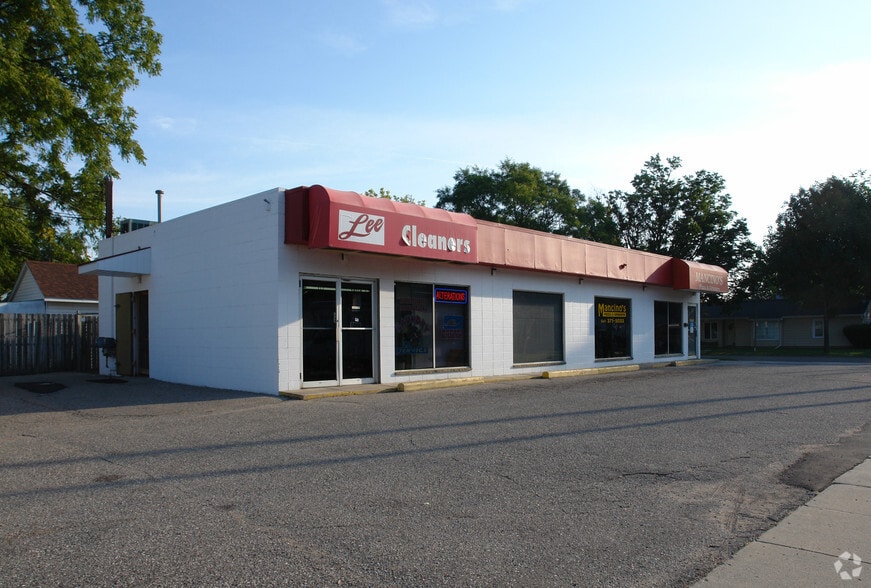 More Photos Of 1404 W Mount Hope Ave, Lansing Freestanding For Sale