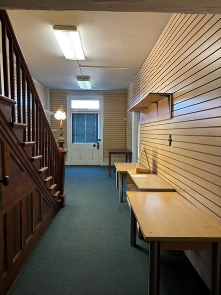 More Photos Of 122 N Market St, Waverly Storefront For Sale