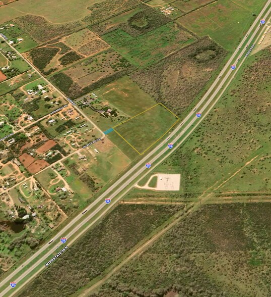 More Photos Of 175 County Road 1151, Pearsall Land For Sale