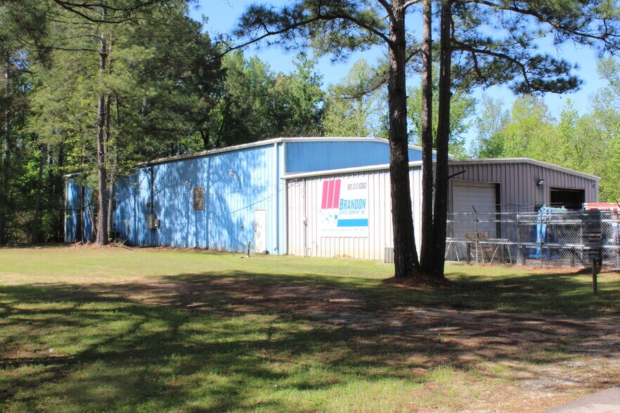 More Photos Of 4769 I-55 South Frontage Road, Jackson Warehouse For Sale