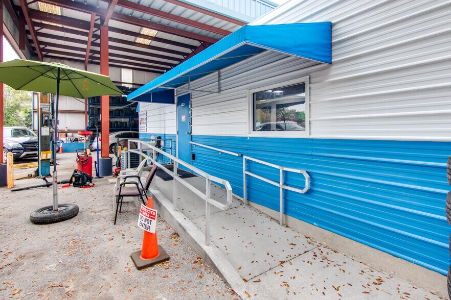 More Photos Of 3639 S Manhattan Ave, Tampa Auto Repair For Sale
