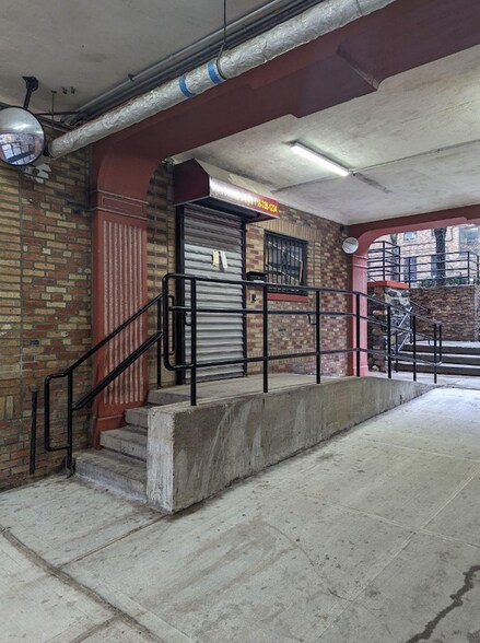 More Photos Of 500 Southern Blvd, Bronx Specialty For Lease