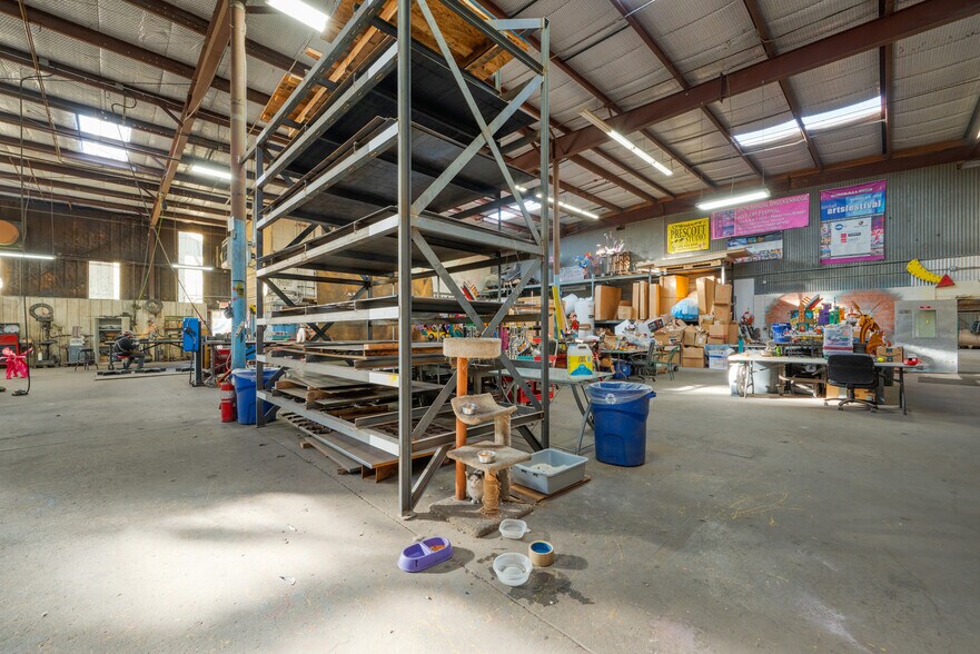 More Photos Of 1127 Siler Park Ln, Santa Fe Industrial For Sale