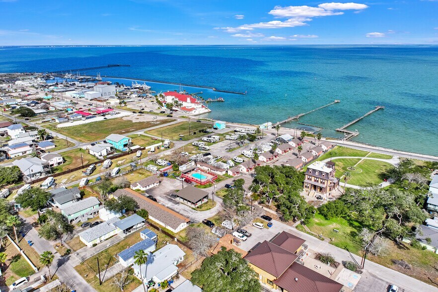 More Photos Of 309 S Fulton Beach Rd, Rockport Hotel For Sale