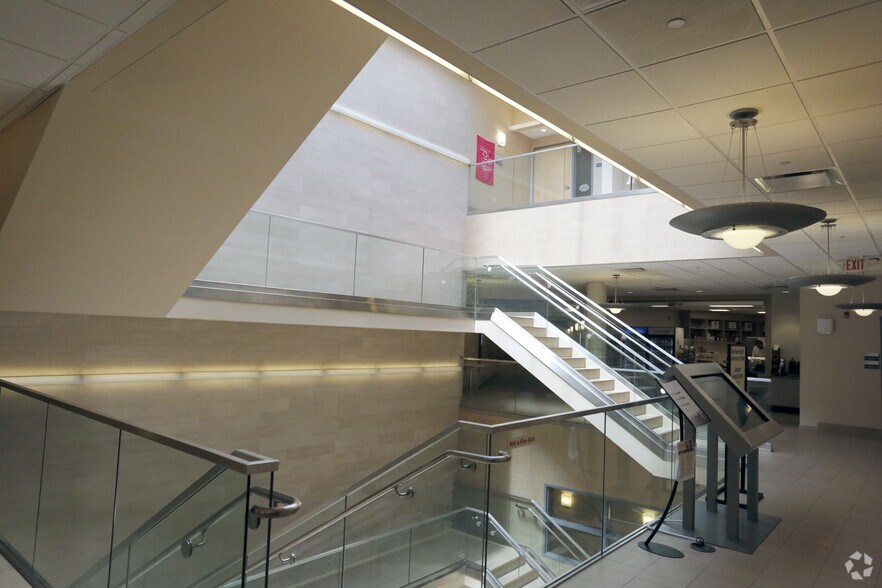 More Photos Of 27 S Cooks Bridge Rd, Jackson Medical For Lease