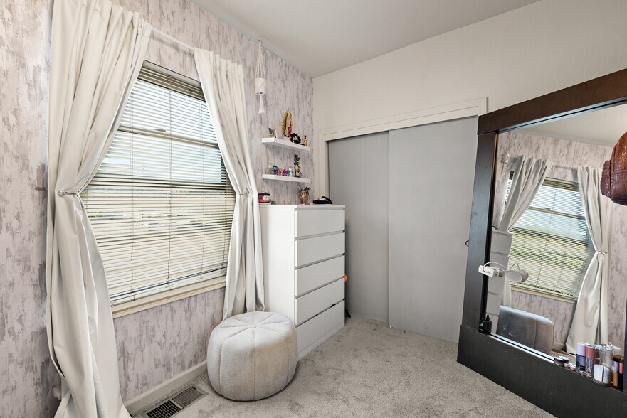 More Photos Of 45 Woodland Ave, San Rafael Apartments For Sale