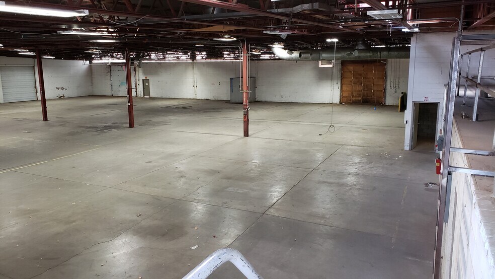 More Photos Of 1223 N 6th Ave, Yakima Manufacturing For Lease