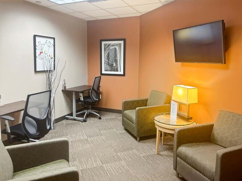 More Photos Of 5250 Old Orchard Rd, Skokie Coworking Space