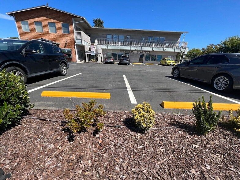 More Photos Of 1020 A St SE, Auburn Storefront Retail Office For Lease