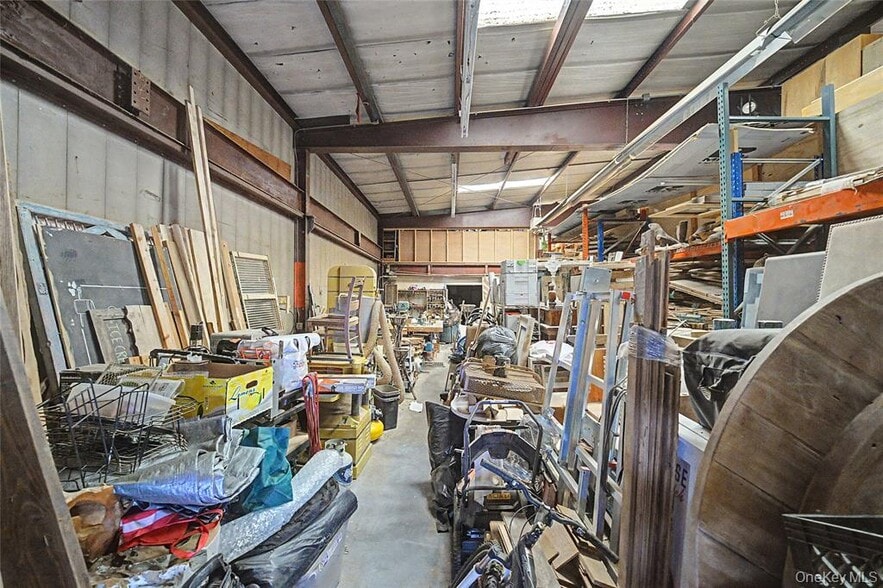More Photos Of 133 Glenwood Rd, Glenwood Landing Warehouse For Sale
