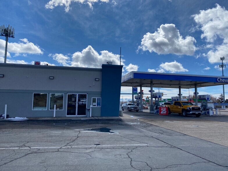 More Photos Of 680 N Main St, Clearfield Service Station For Sale