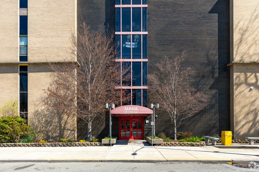 More Photos Of 27-11 49th Ave, Long Island City Manufacturing For Lease