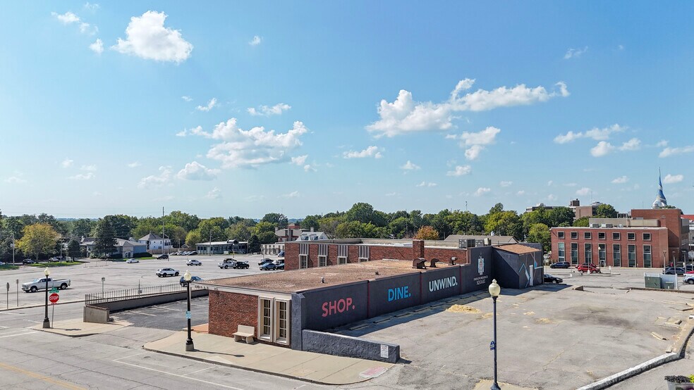 More Photos Of 120 S Liberty St, Independence Office For Sale