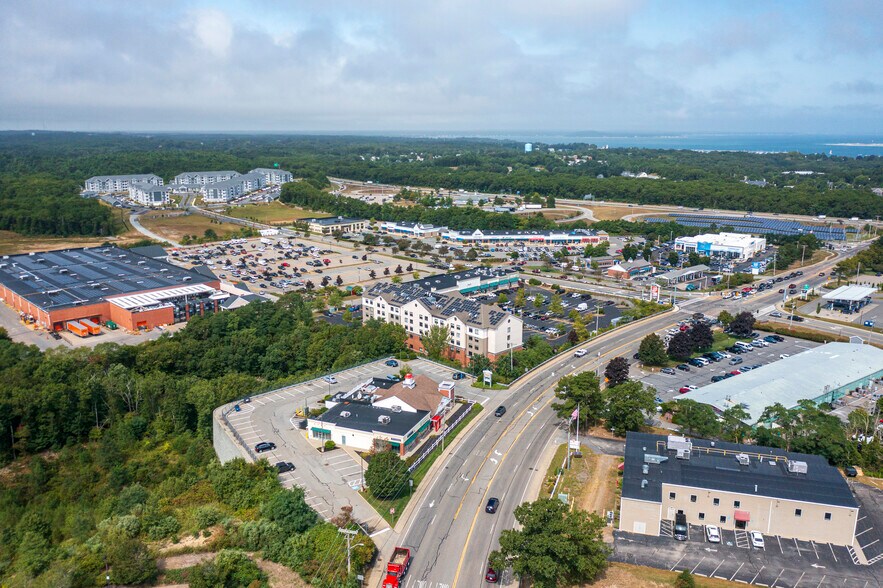 More Photos Of 47-53 Long Pond Rd, Plymouth Restaurant For Lease