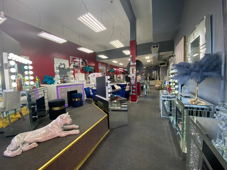 More Photos Of 2520-2522 N Broad St, Philadelphia Showroom For Sale