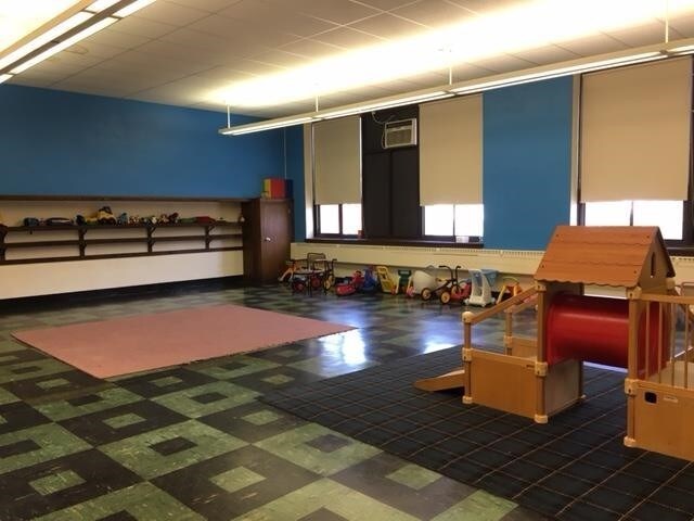 More Photos Of 2201 W 2nd St, Wilmington Schools For Sale