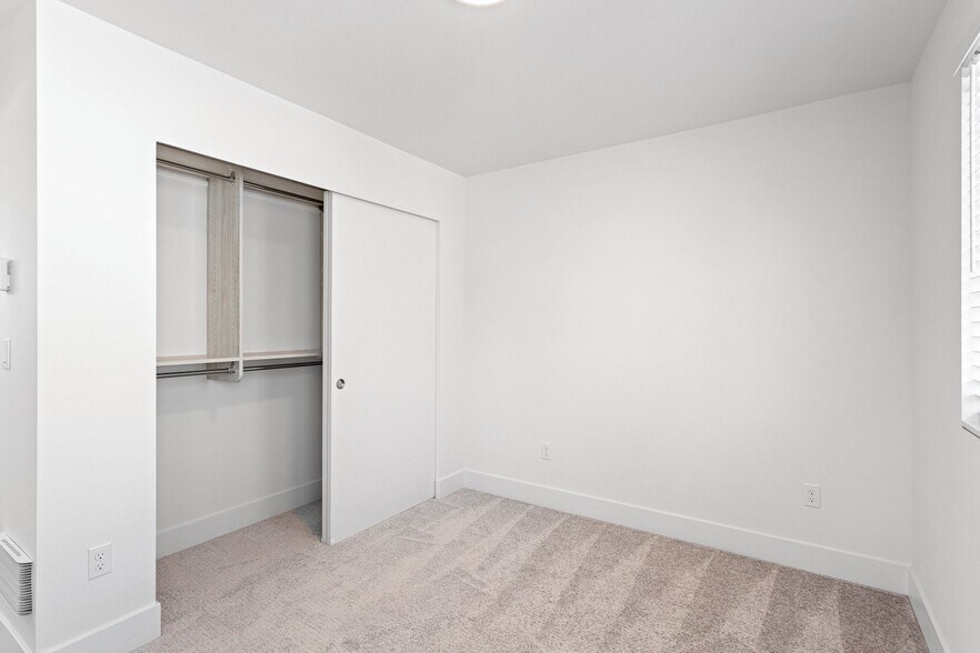 More Photos Of 4270 NE 50th St, Seattle Apartments For Sale