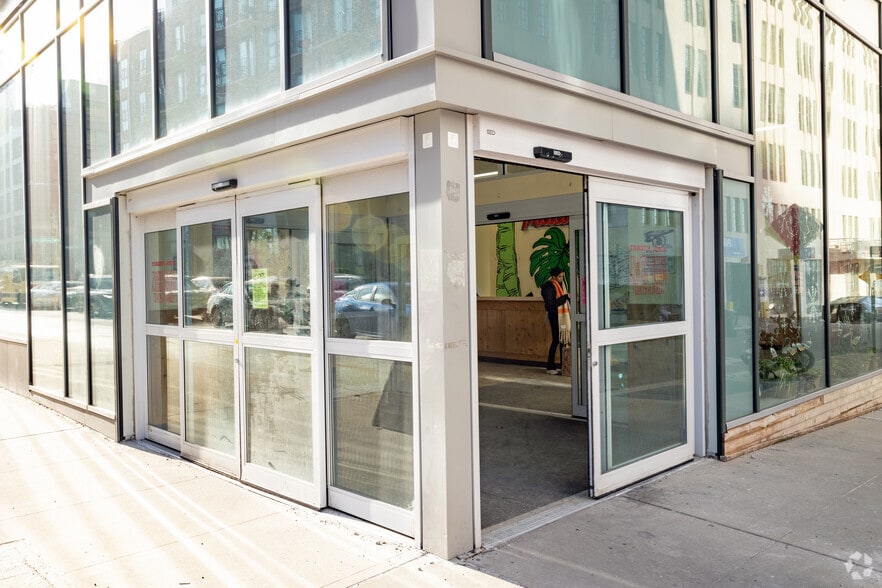More Photos Of 200 Kent Ave, Brooklyn Coworking Space