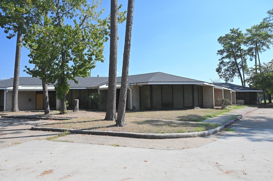 Primary Photo Of 14423 Cornerstone Village Dr, Houston Medical For Sale