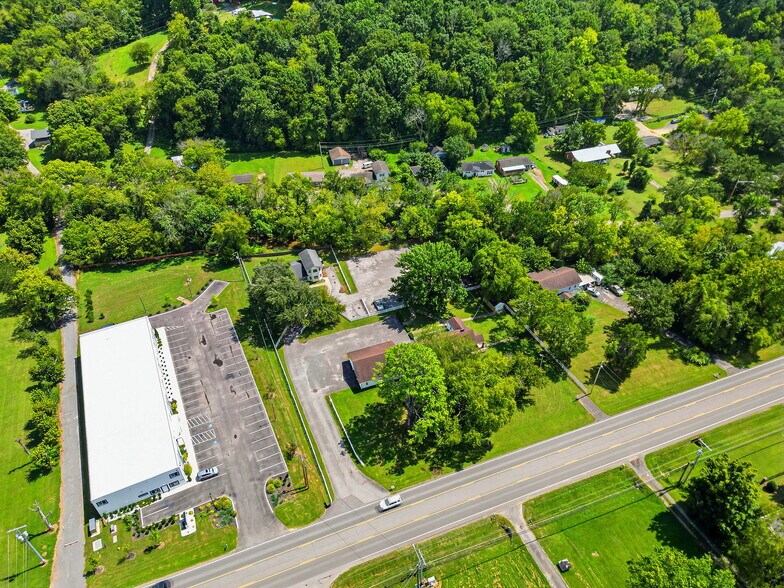 More Photos Of 1063 Louisville Hwy, Goodlettsville Flex For Sale