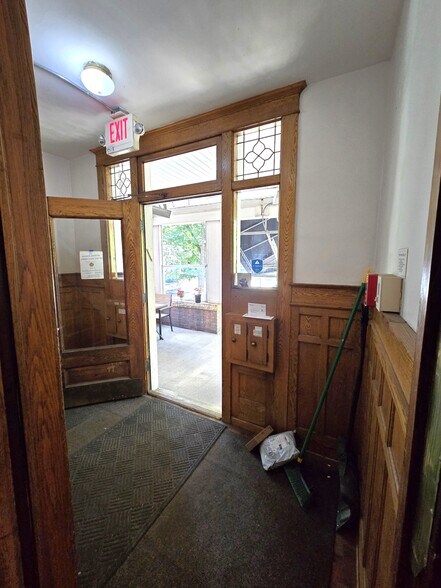 More Photos Of 2409 S Lyndale Ave, Minneapolis Multifamily For Sale