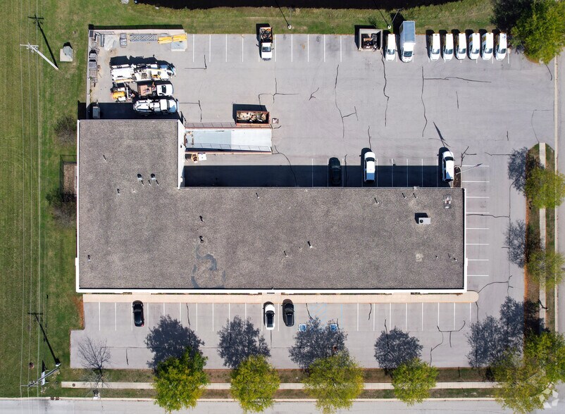 More Photos Of 750 Patrick Pl, Brownsburg Light Distribution For Lease