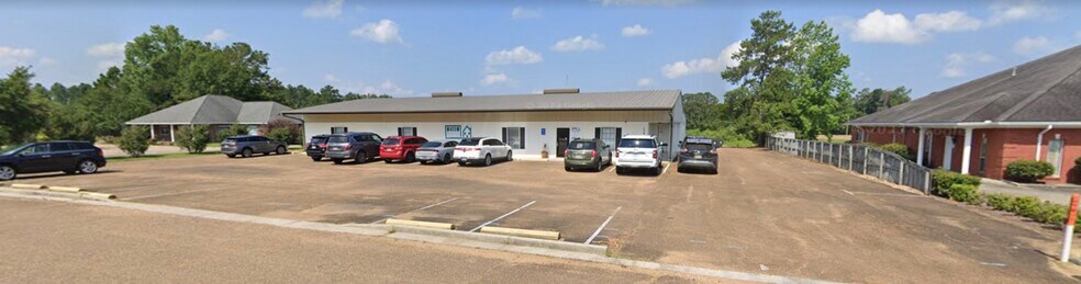 More Photos Of 1385 Johnny Johnson Dr, Brookhaven Office For Sale