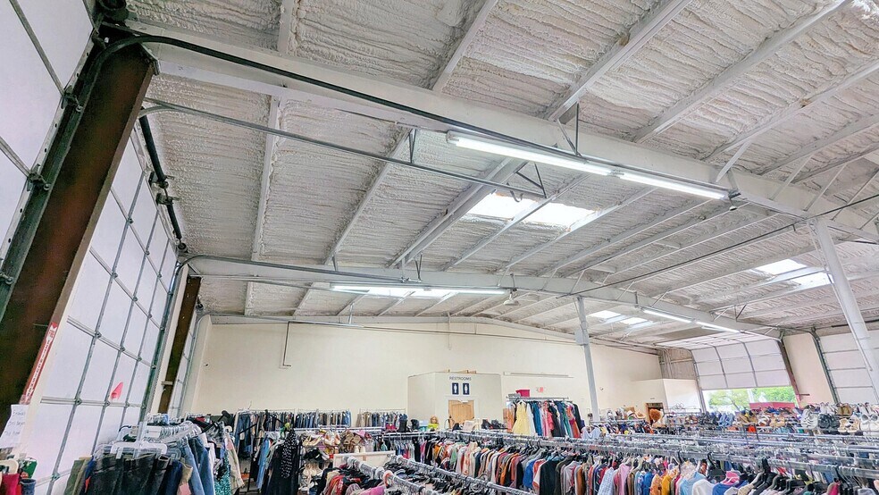 More Photos Of 120 W Peak Blvd, Muskogee Freestanding For Sale