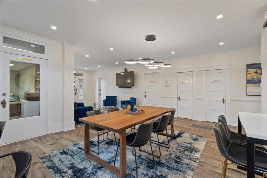 More Photos Of 841 S Cooper St, Memphis Coworking Space