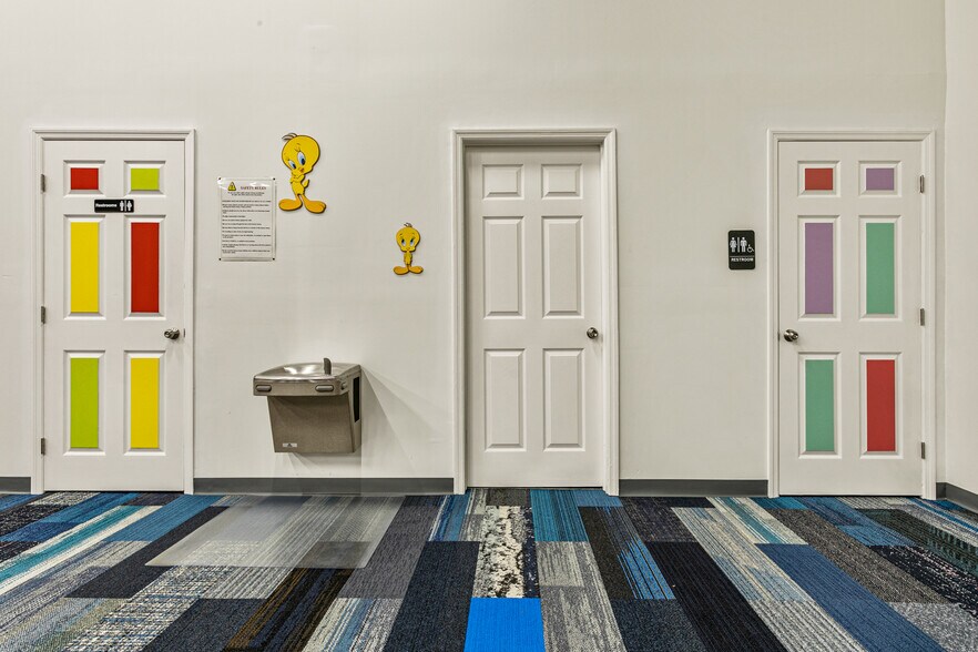 More Photos Of 130 N Volusia St, Saint Augustine Industrial For Sale