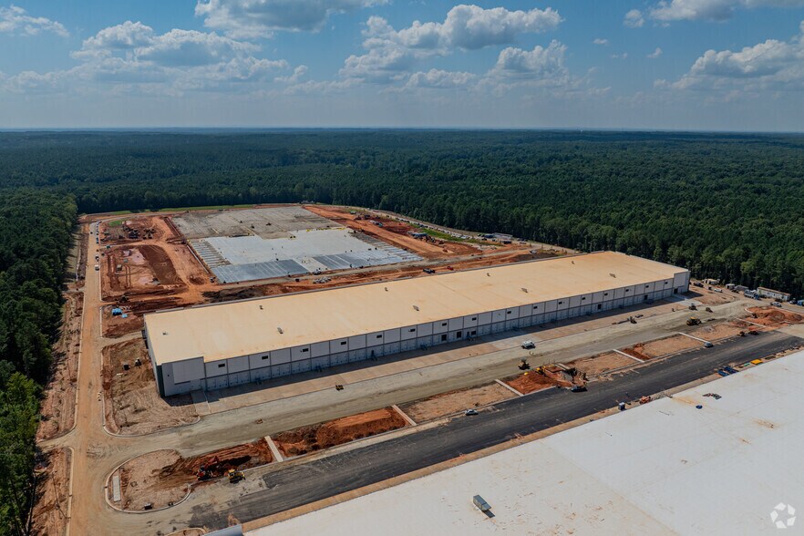 More Photos Of 2545 Innovation Loop, Youngsville Distribution For Sale