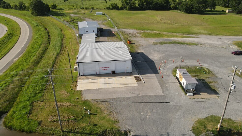 More Photos Of 120 W Peak Blvd, Muskogee Freestanding For Sale