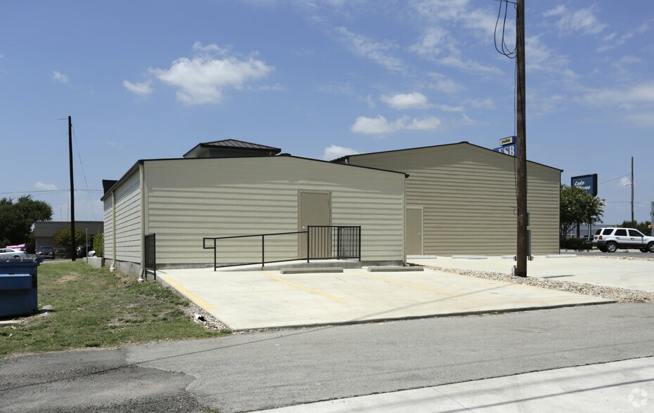 More Photos Of 609 US Highway 281, Marble Falls Freestanding For Sale